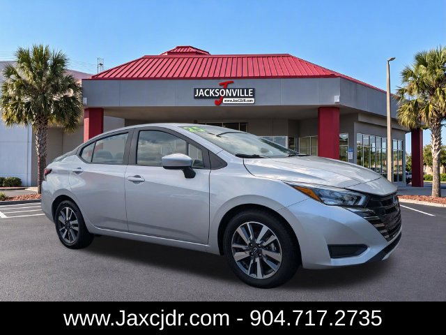 Used 2025 Nissan Versa SV FWD 360° Tour