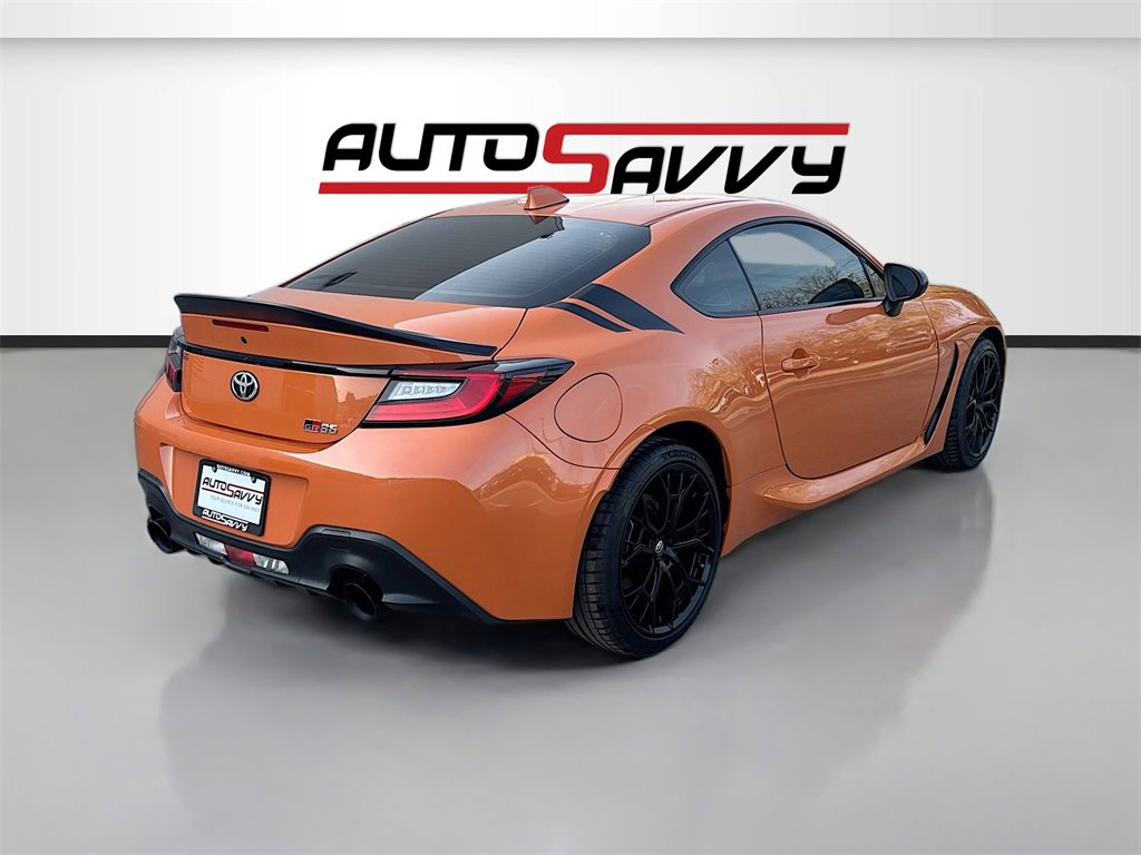 Used 2023 Toyota GR86 10th Anniversary SE image 7