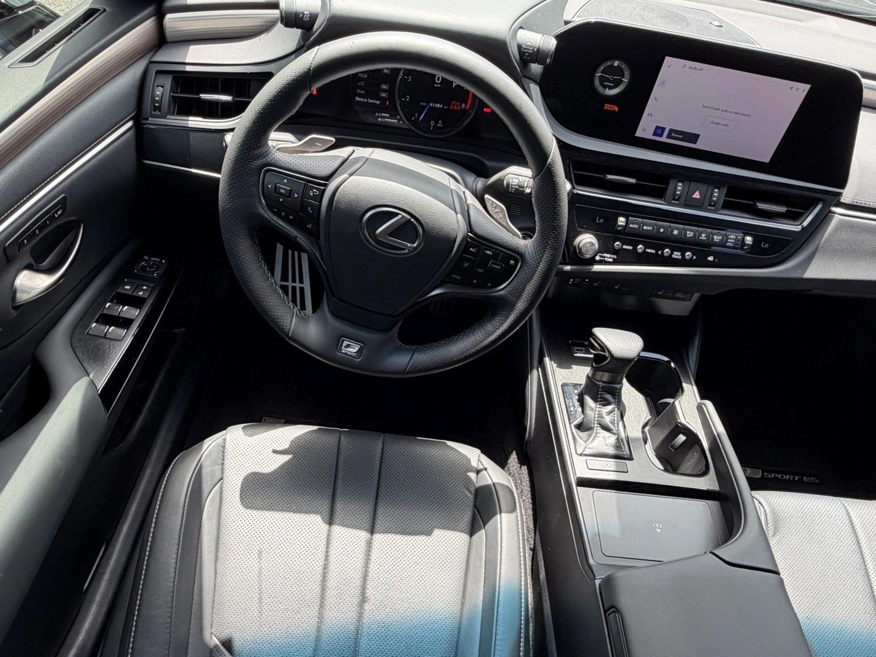 Used 2023 Lexus ES 350 F Sport w/ Accessory Package (Z2) FWD image 16