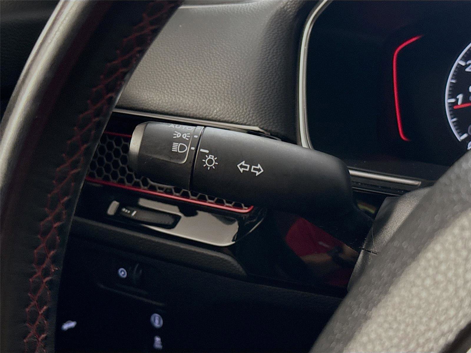Used 2023 Honda Civic Si image 4