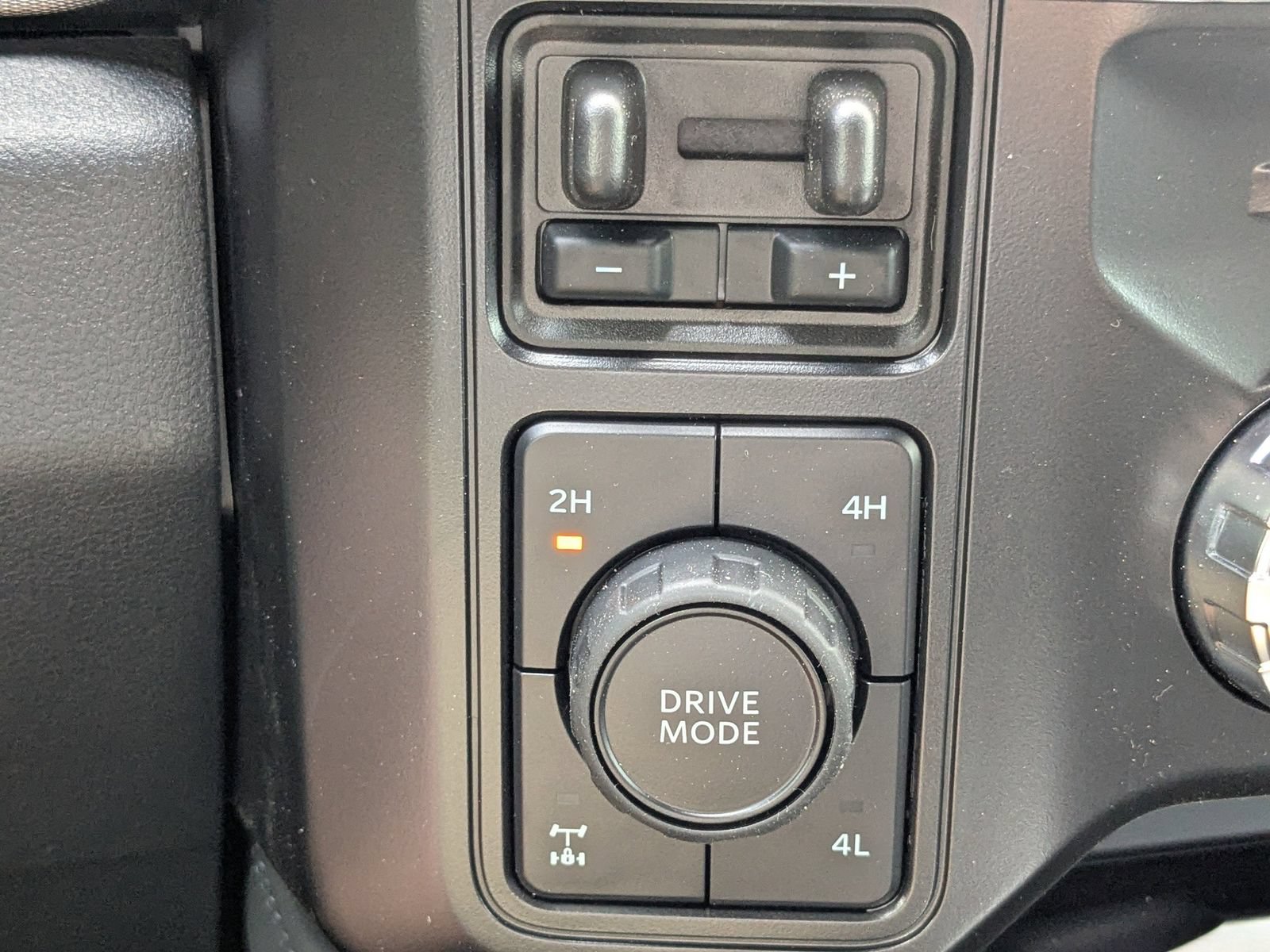 New 2026 Ford F350 Platinum AWD/4WD image 27