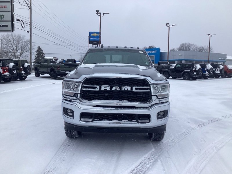 Used 2019 RAM 2500 Tradesman image 2