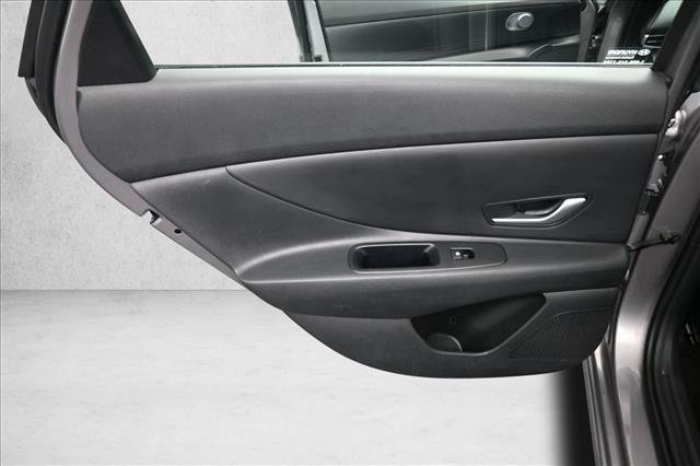 Used 2024 Hyundai Elantra SEL FWD image 22