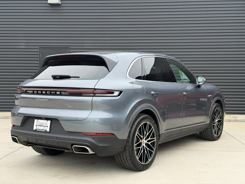 New 2026 Porsche Cayenne E-Hybrid AWD/4WD image 6