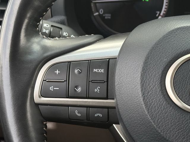 Used 2023 Lexus GX 460 Premium w/ Accessory Package image 16