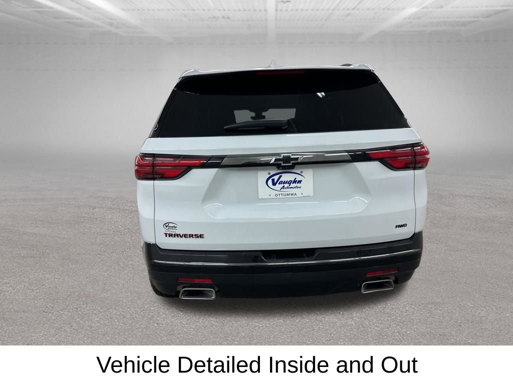 Certified 2023 Chevrolet Traverse Premier w/ Redline Edition image 11
