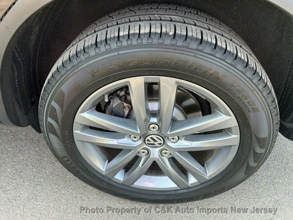 Used 2015 Volkswagen Touareg VR6 AWD/4WD image 51