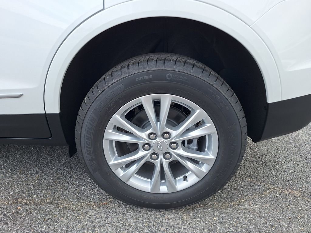 New 2026 Cadillac XT5 Luxury w/ LPO, Floor Liner Package AWD/4WD image 23
