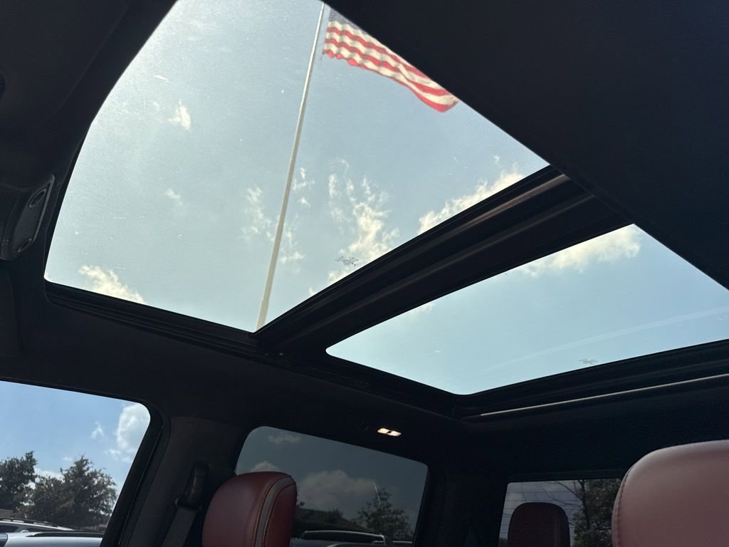 Used 2019 Ford F250 Platinum w/ Platinum Ultimate Package AWD/4WD image 9