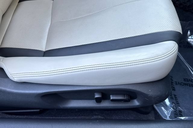 Used 2022 INFINITI Q60 3.0t Luxe w/ Cargo Package RWD image 23