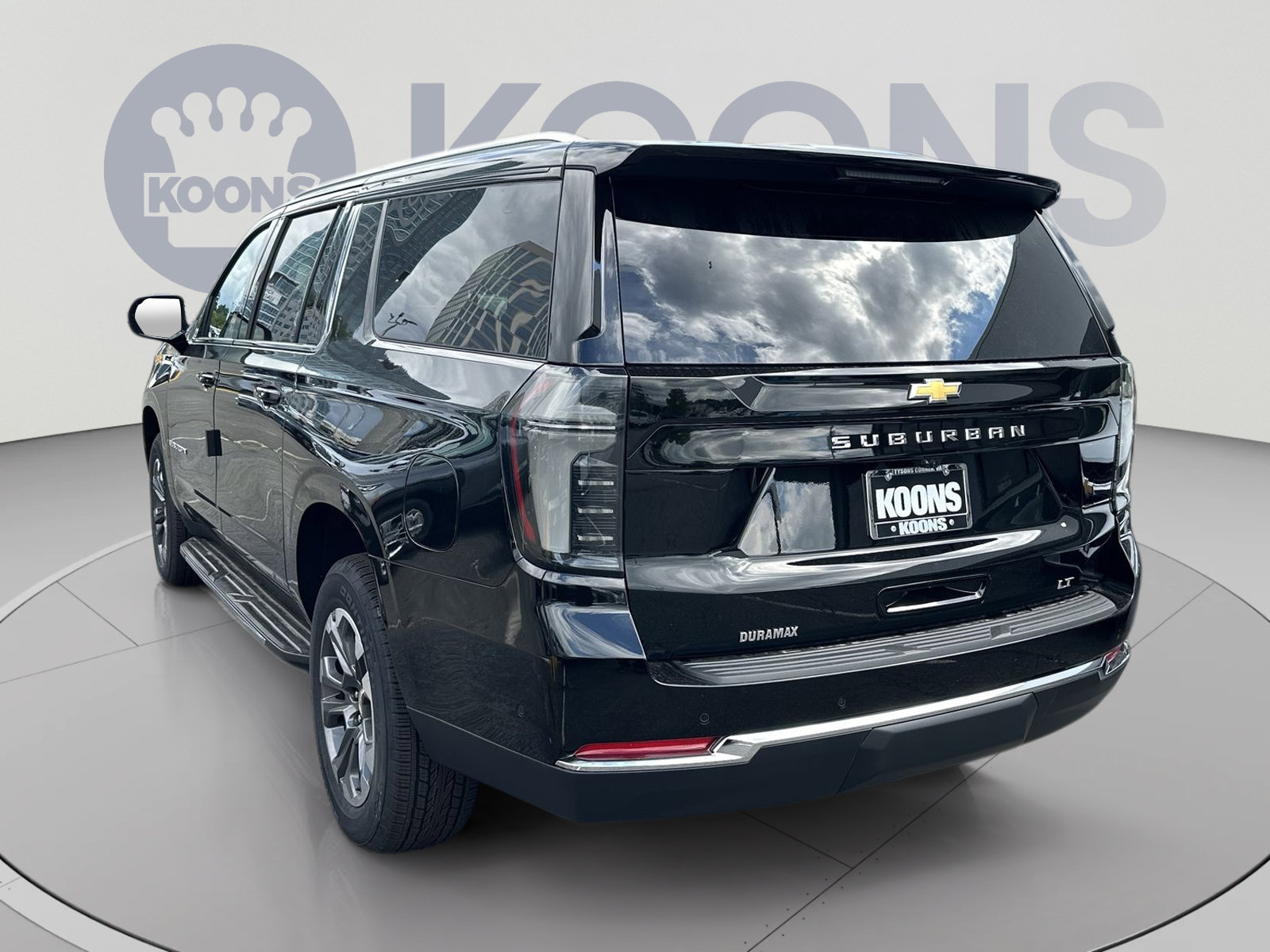 New 2026 Chevrolet Suburban LT w/ Comfort Package AWD/4WD image 4