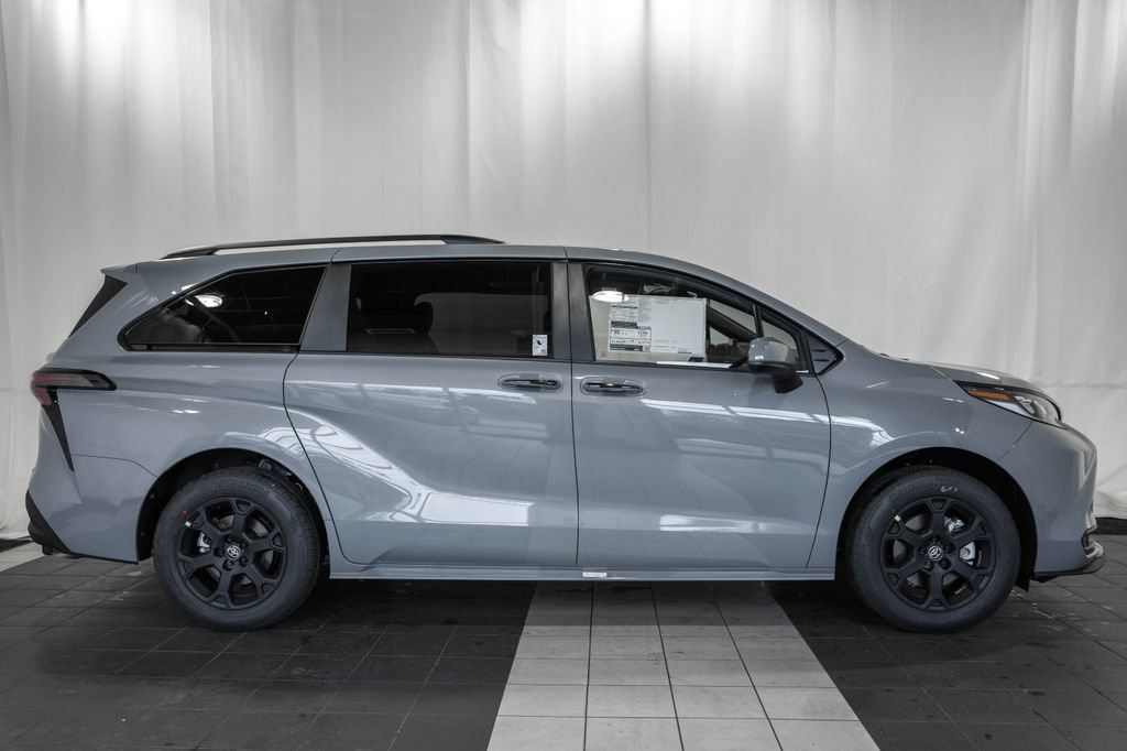 New 2026 Toyota Sienna XLE Woodland Edition AWD/4WD image 3