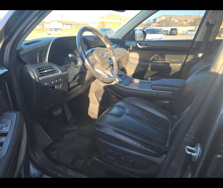 Used 2021 Hyundai Palisade Limited image 3