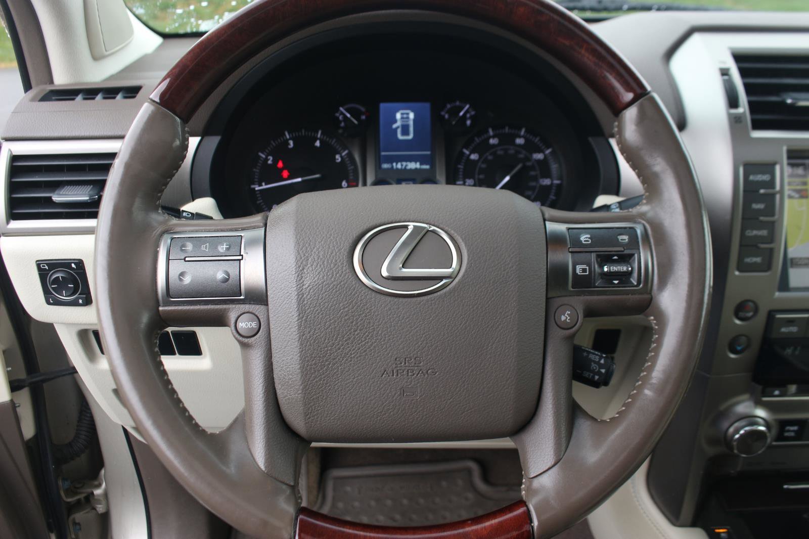 Used 2016 Lexus GX 460 image 18