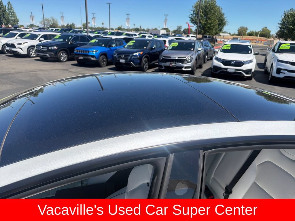 Used 2024 Tesla Model 3 Performance AWD/4WD image 21