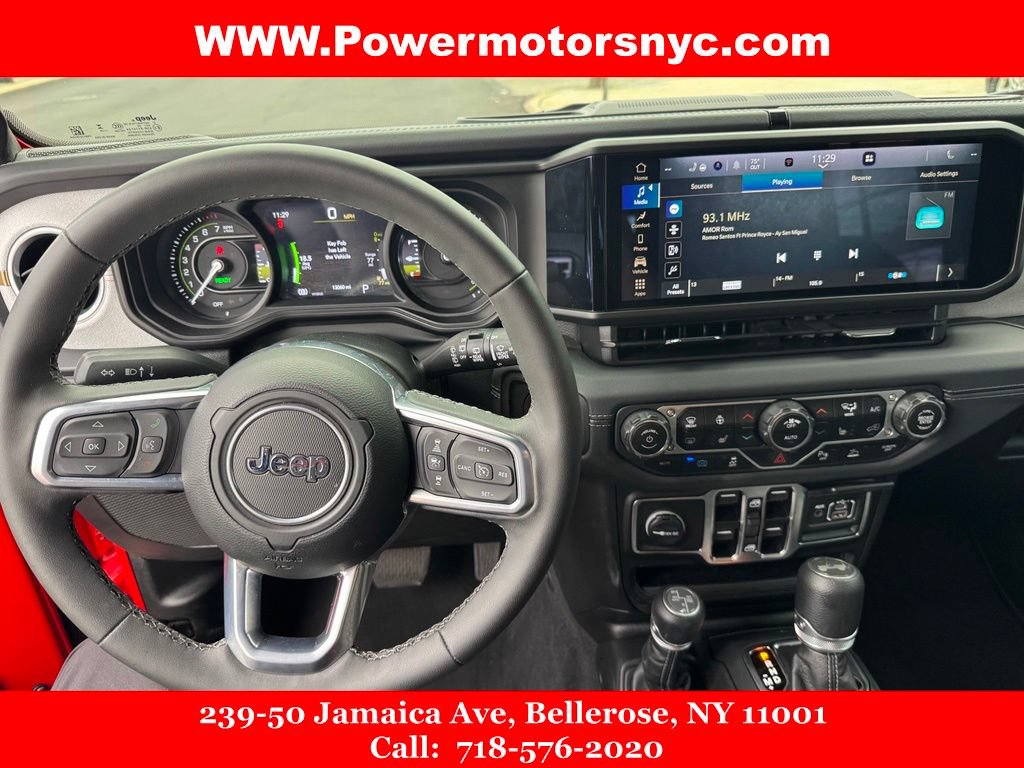 Used 2025 Jeep Wrangler Unlimited Sahara w/ Safety Group AWD/4WD image 28