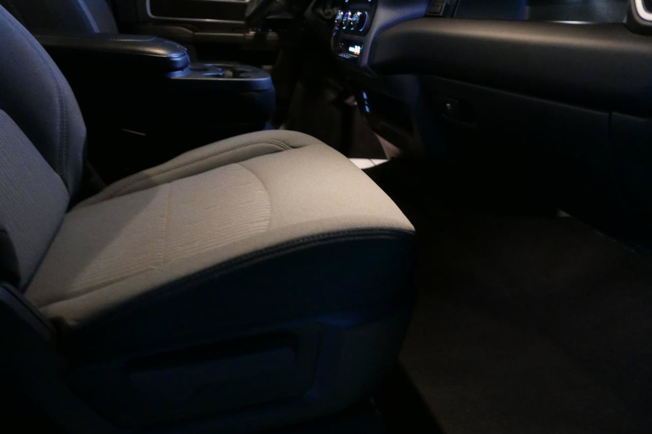Used 2024 RAM 2500 Big Horn AWD/4WD image 11