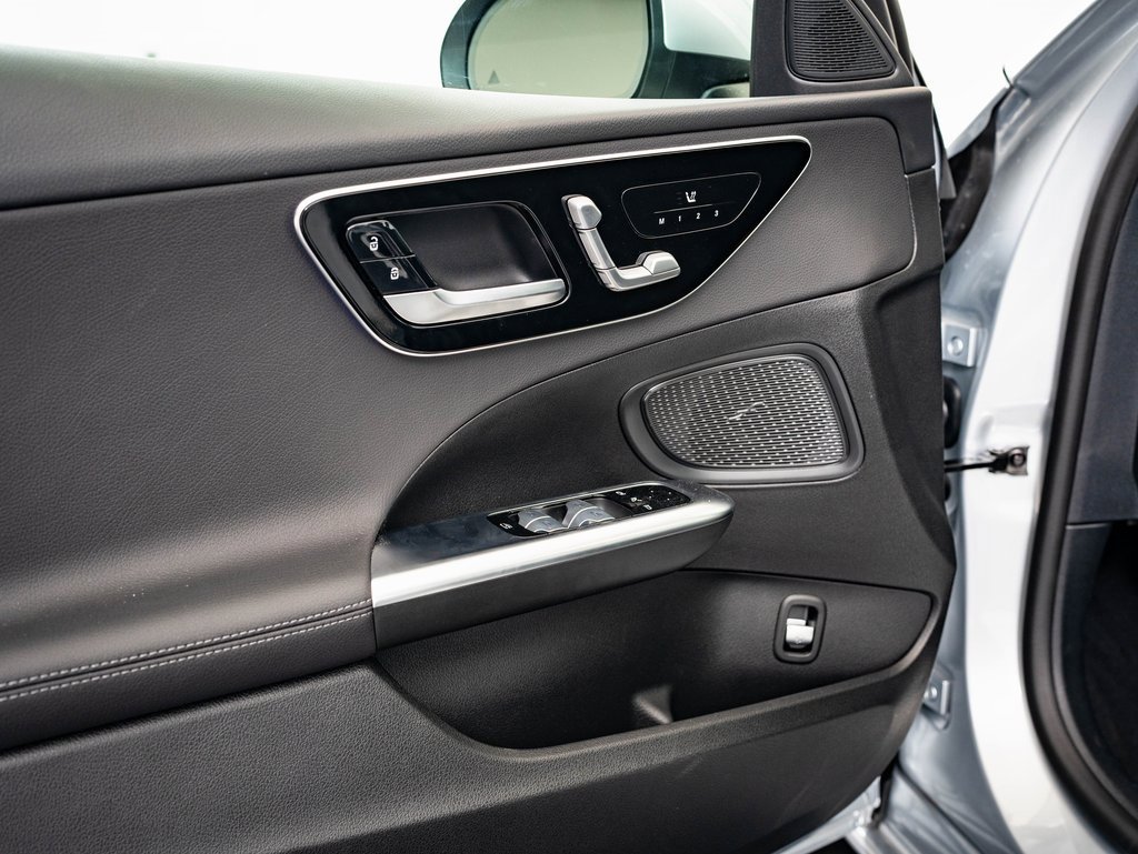 Certified 2025 Mercedes-Benz C 300 4MATIC Sedan image 24