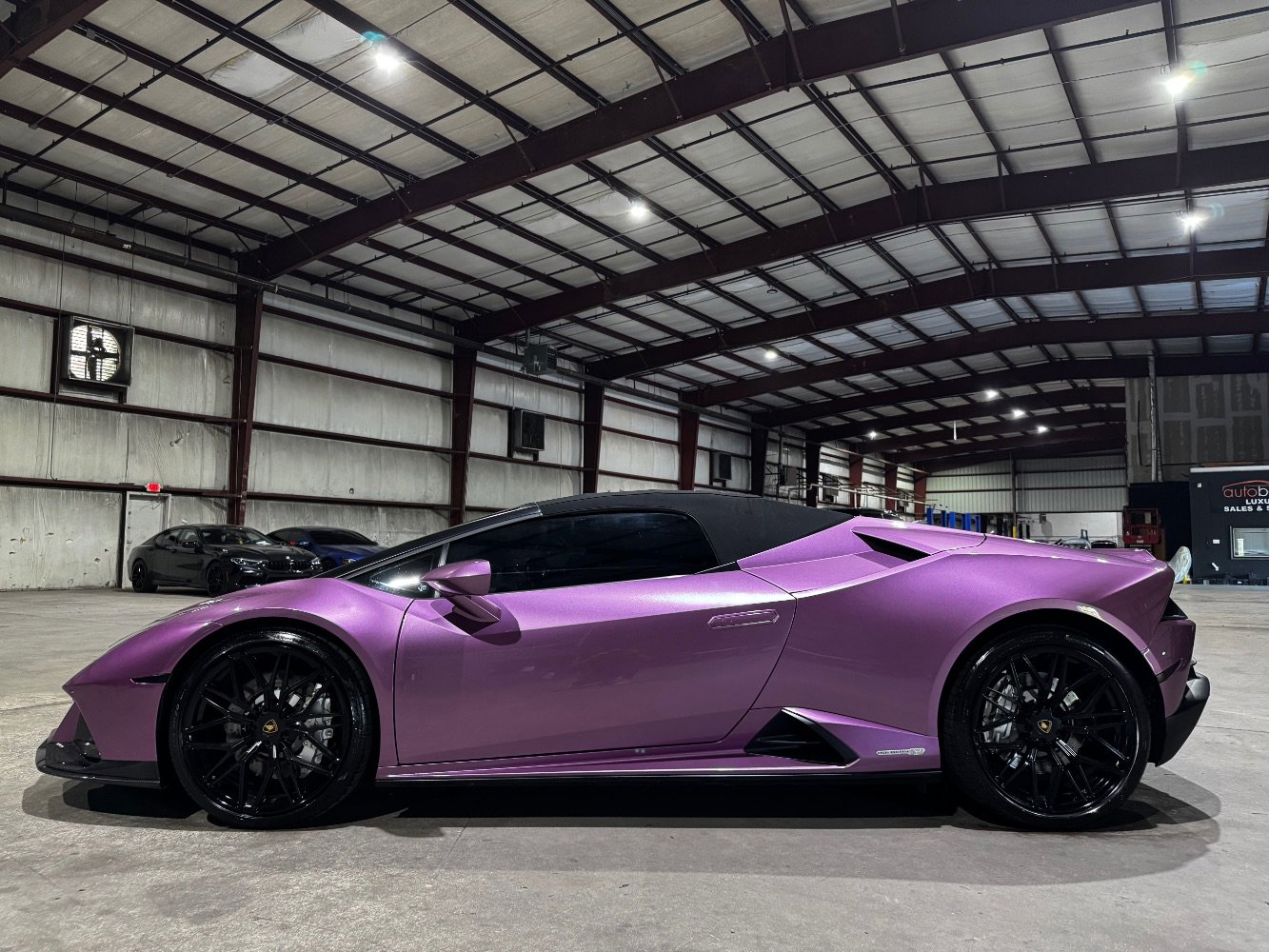 Used 2022 Lamborghini Huracan EVO image 20