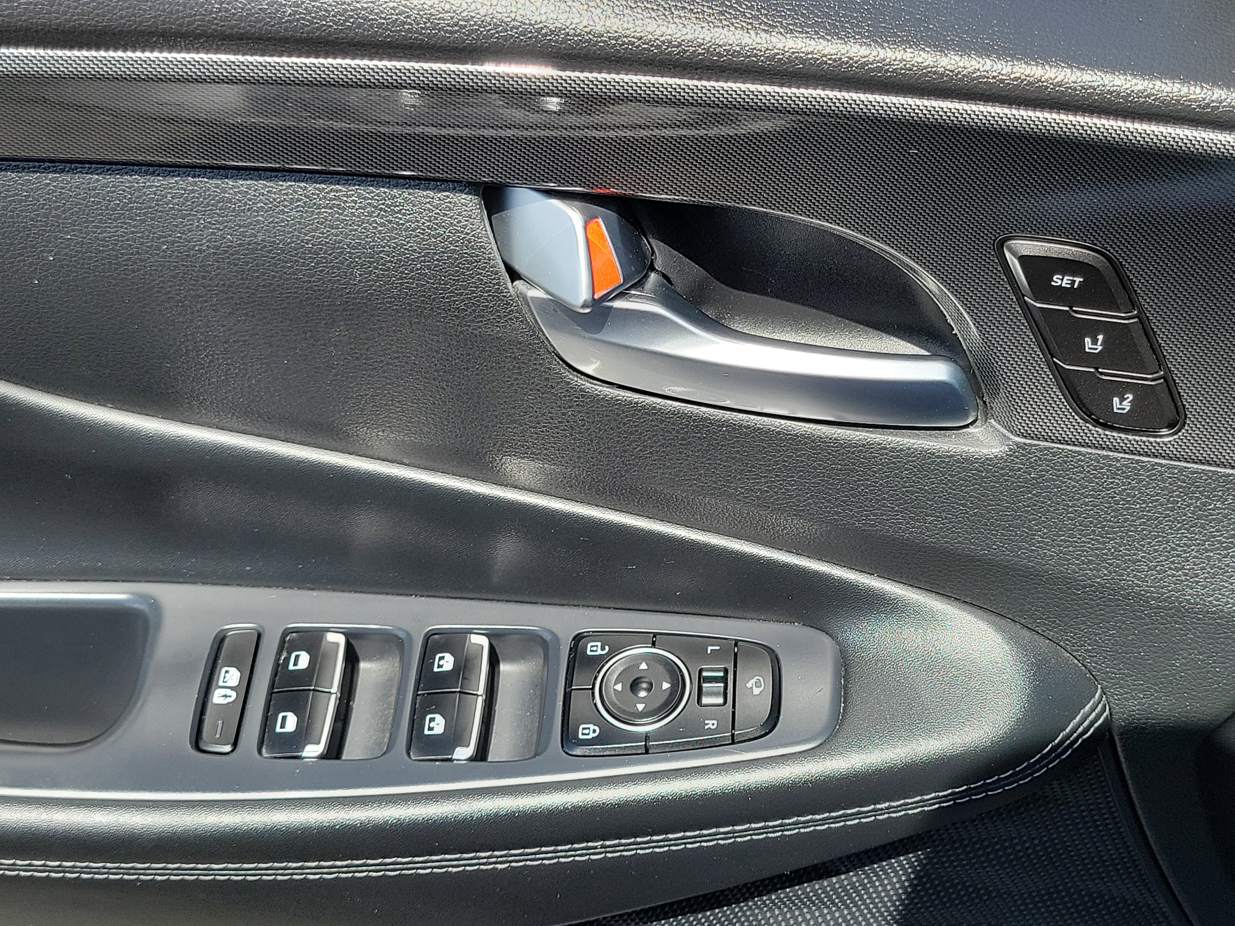 Certified 2023 Hyundai Santa Fe Limited AWD/4WD image 20