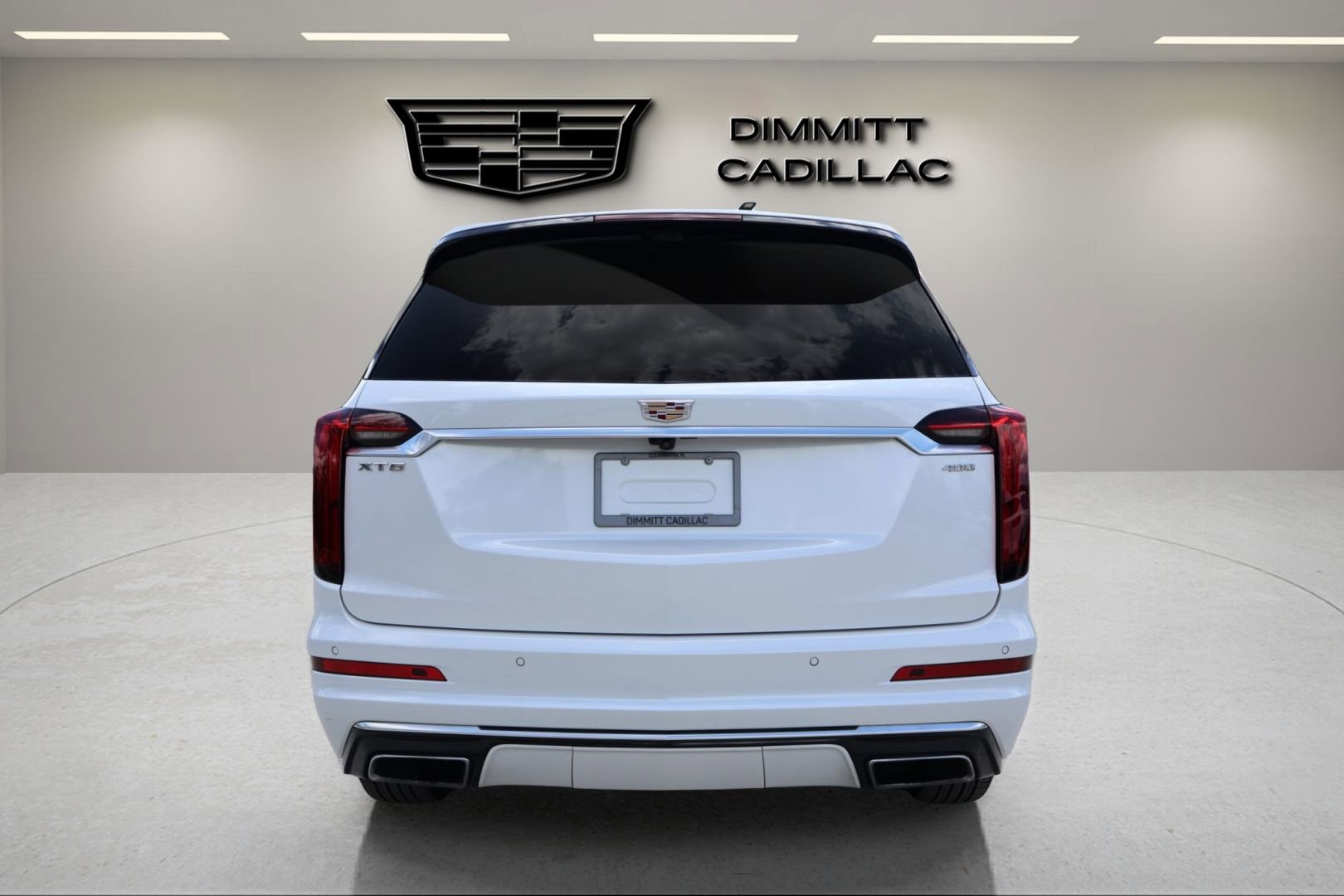 Used 2022 Cadillac XT6 Premium Luxury w/ Technology Package image 4