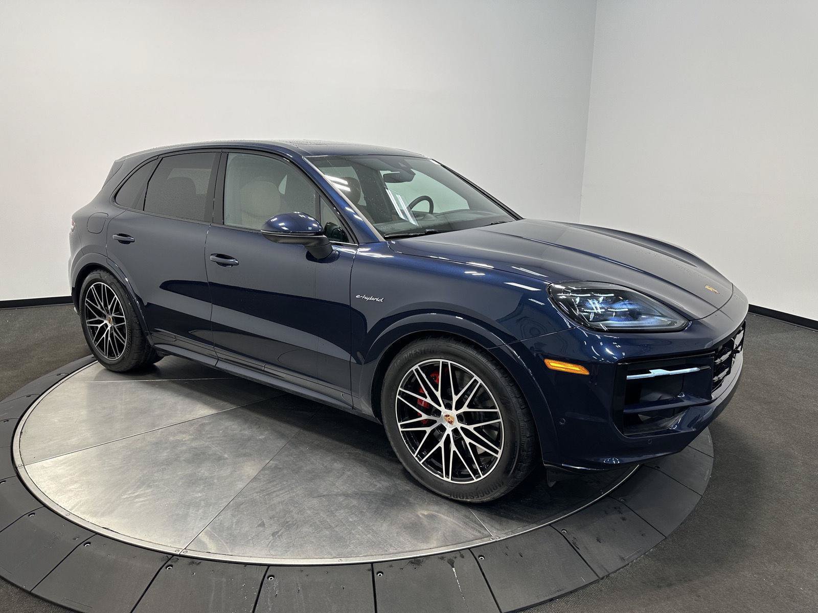 Used 2026 Porsche Cayenne S AWD/4WD image 8