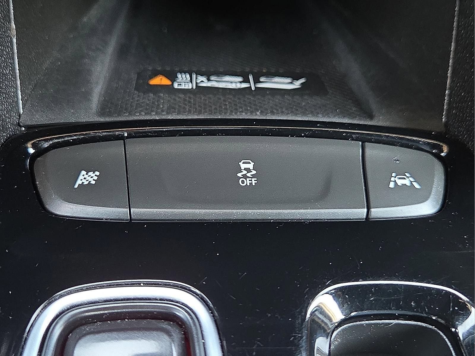 Used 2022 Chevrolet Bolt EUV Premier w/ Sun & Sound Package FWD image 20