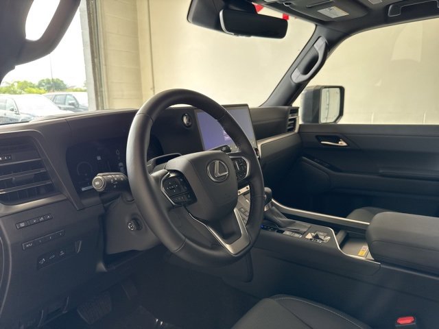 Used 2025 Lexus GX 550 w/ Cold Area Package image 20