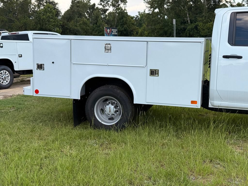 New 2025 GMC Sierra 3500 Pro w/ Convenience Package AWD/4WD image 7