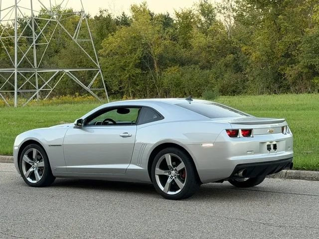 Used 2010 Chevrolet Camaro LT w/ RS Package RWD image 10