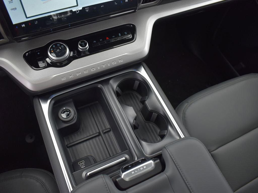 New 2026 Ford Expedition Max Active image 13