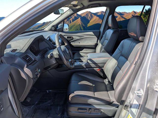 Used 2025 Honda Ridgeline TrailSport image 16