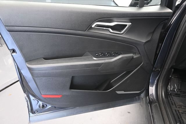 Used 2026 Kia Sportage LX FWD image 16