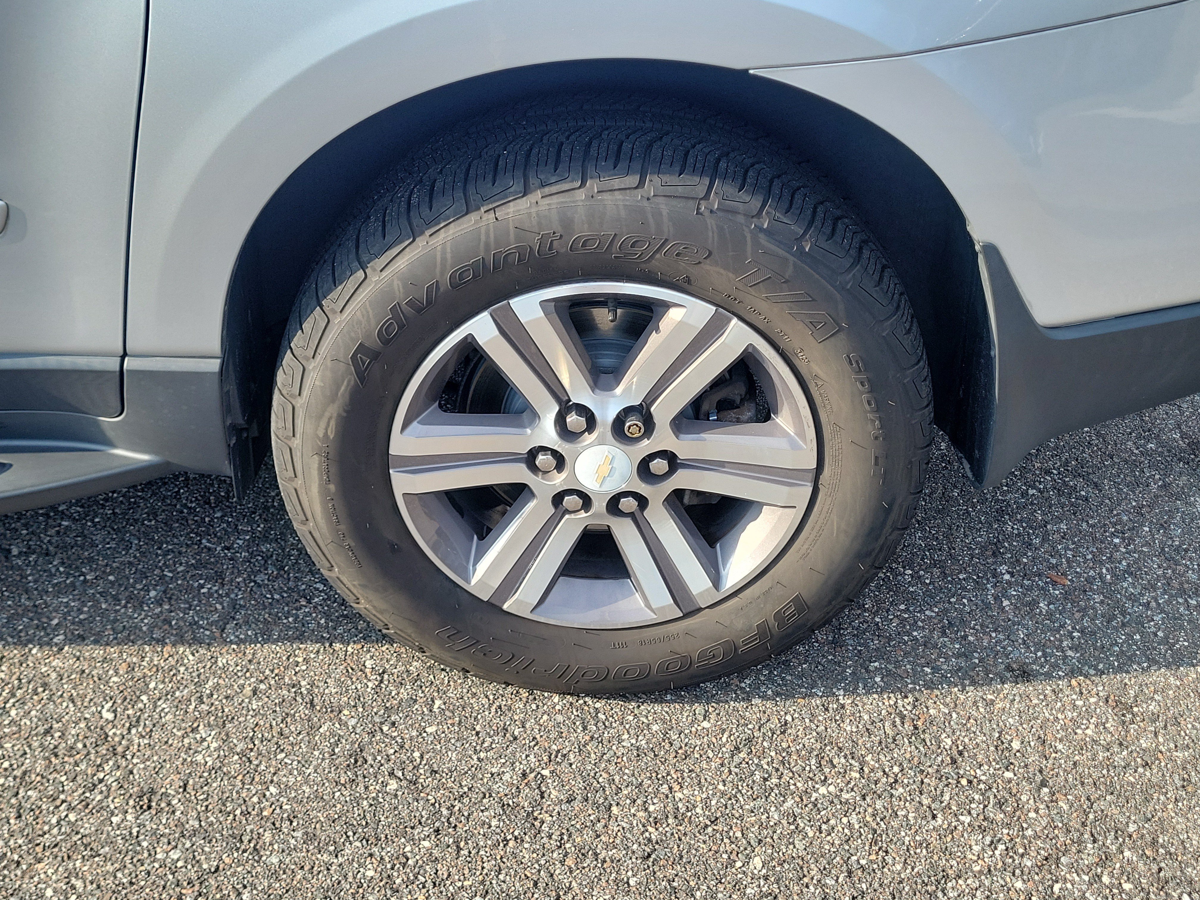 Used 2017 Chevrolet Traverse LT FWD image 33