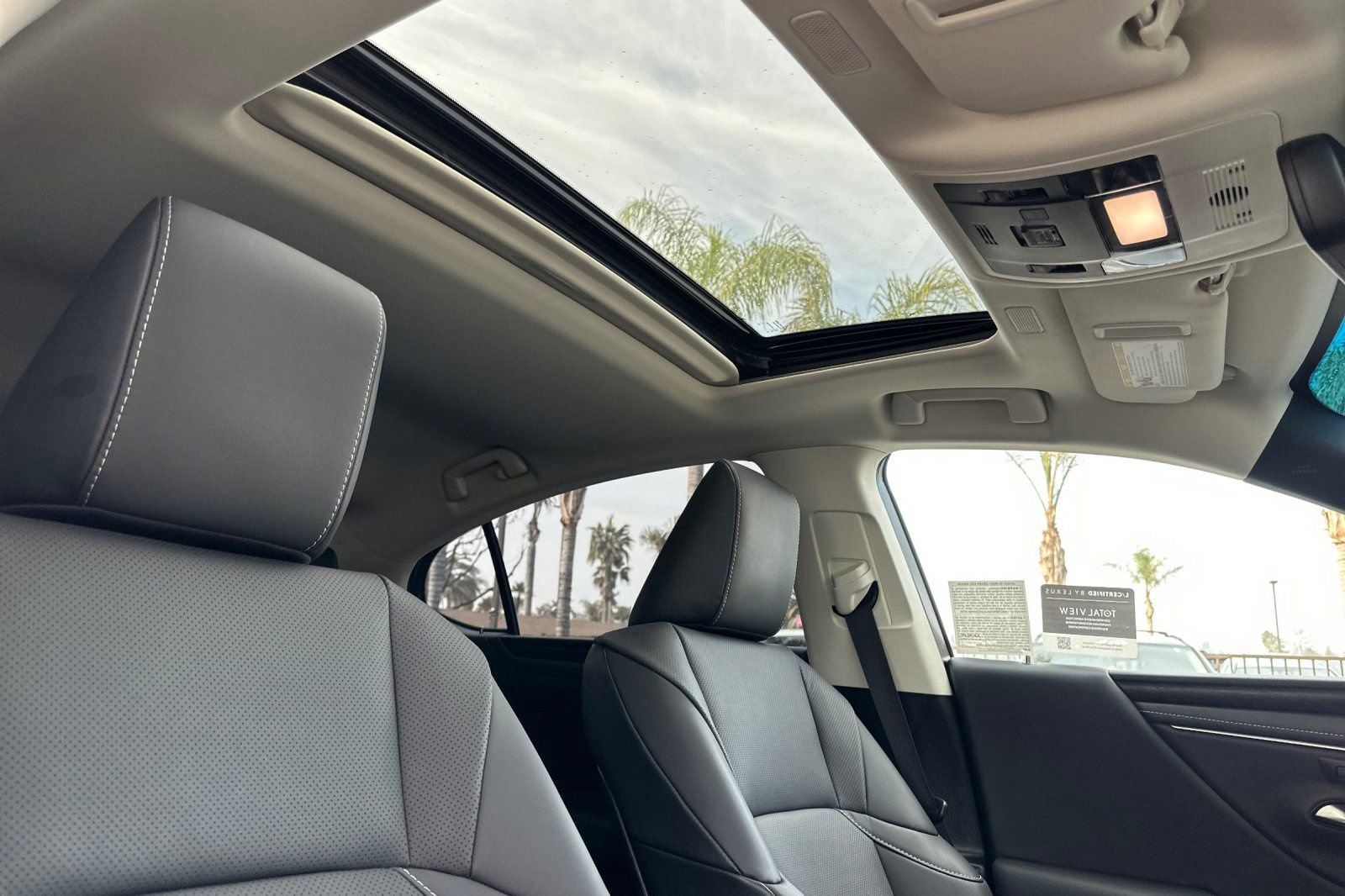 Certified 2024 Lexus ES 350 w/ Premium Package image 19