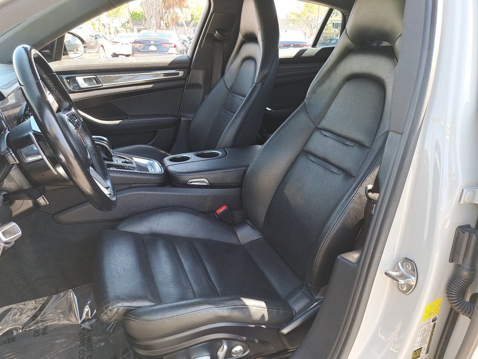 Used 2018 Porsche Panamera 4S AWD/4WD image 17