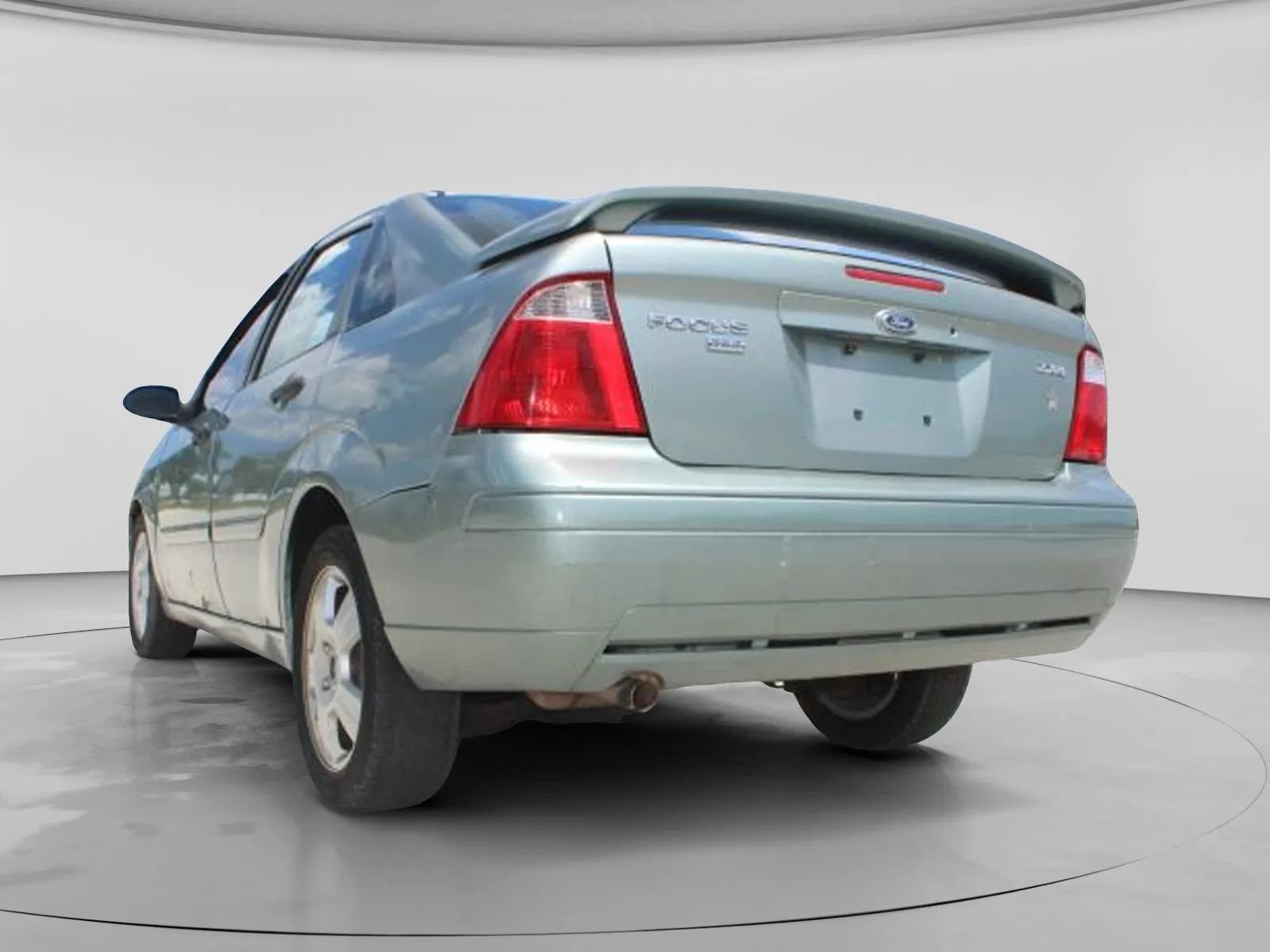 Used 2005 Ford Focus S FWD image 8