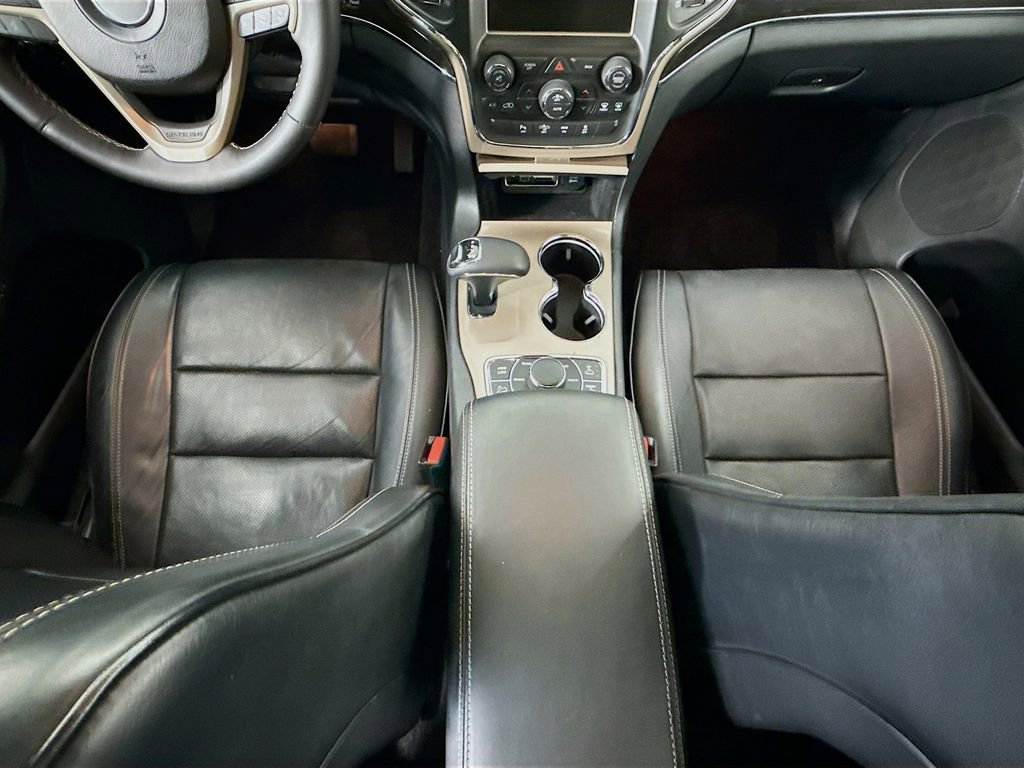Used 2015 Jeep Grand Cherokee Overland w/ Advanced Technology Group image 17