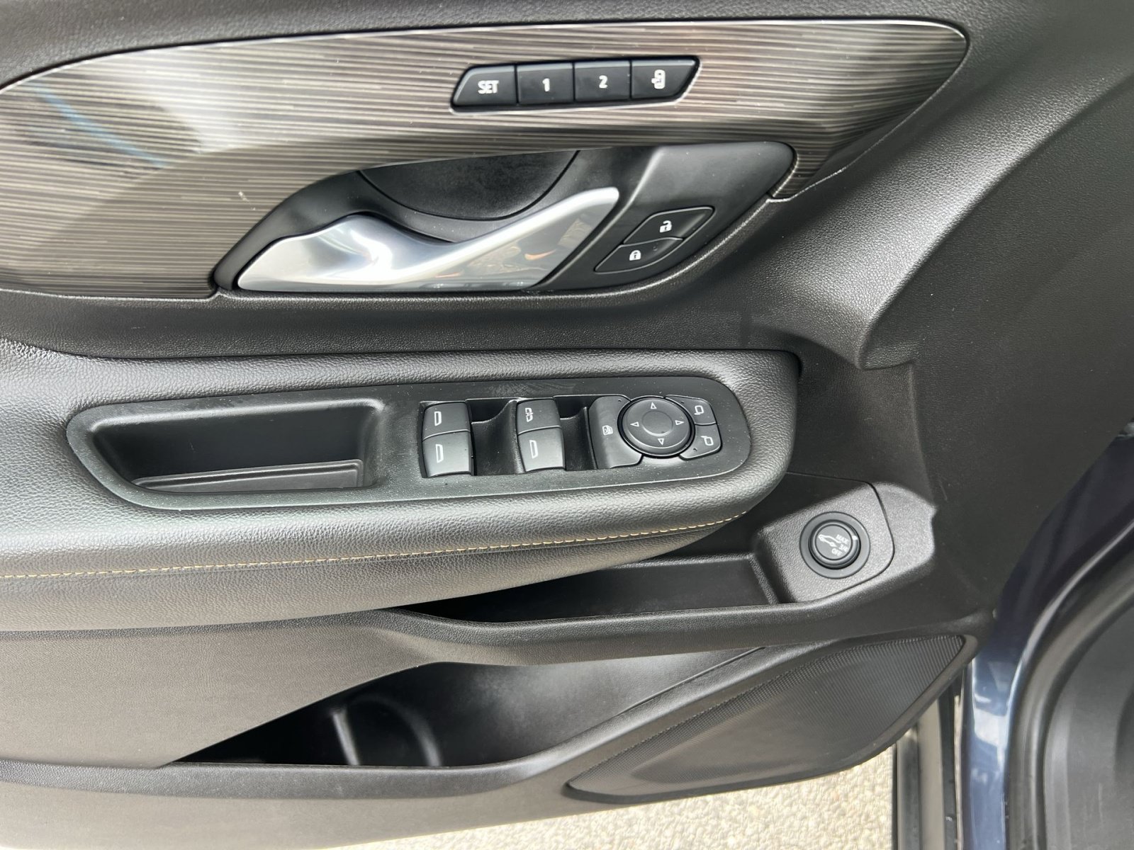 Used 2019 GMC Terrain SLT w/ Preferred Package FWD image 15