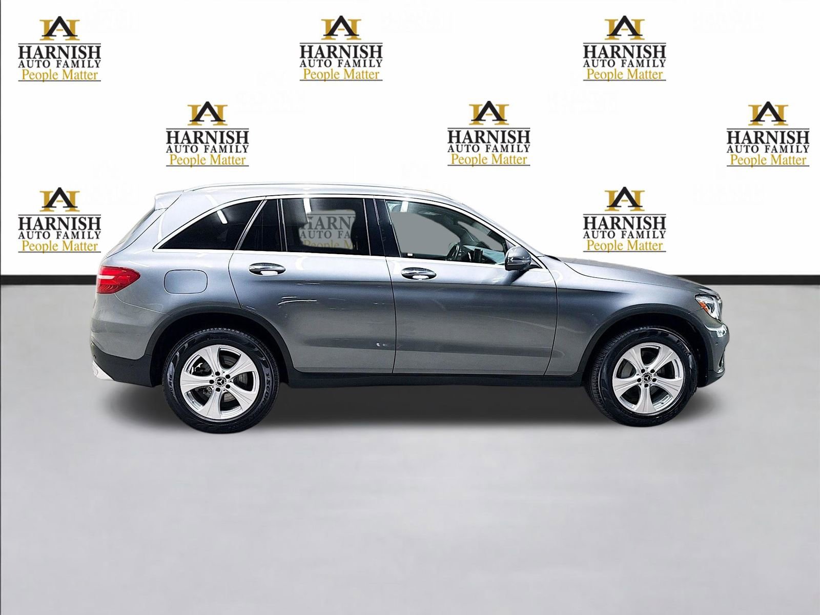 Used 2018 Mercedes-Benz GLC 300 4MATIC image 4