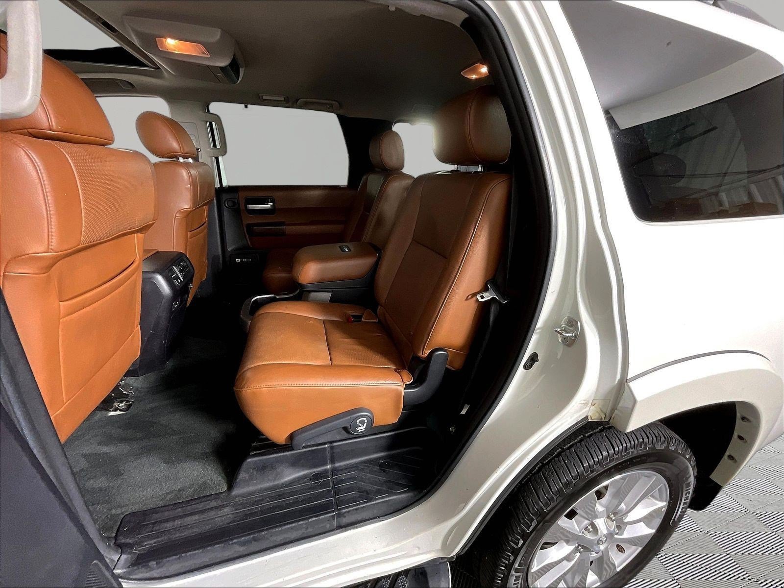 Used 2017 Toyota Sequoia Platinum RWD image 22