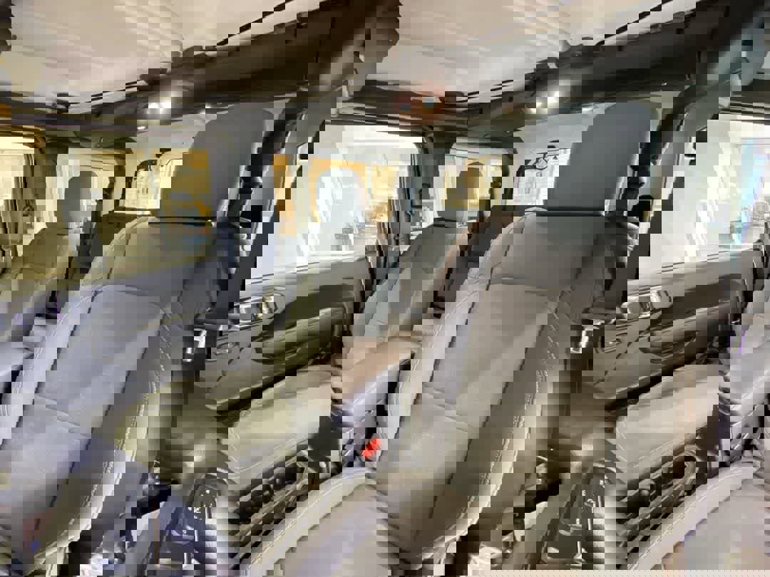 Used 2025 Jeep Wrangler Sport image 13