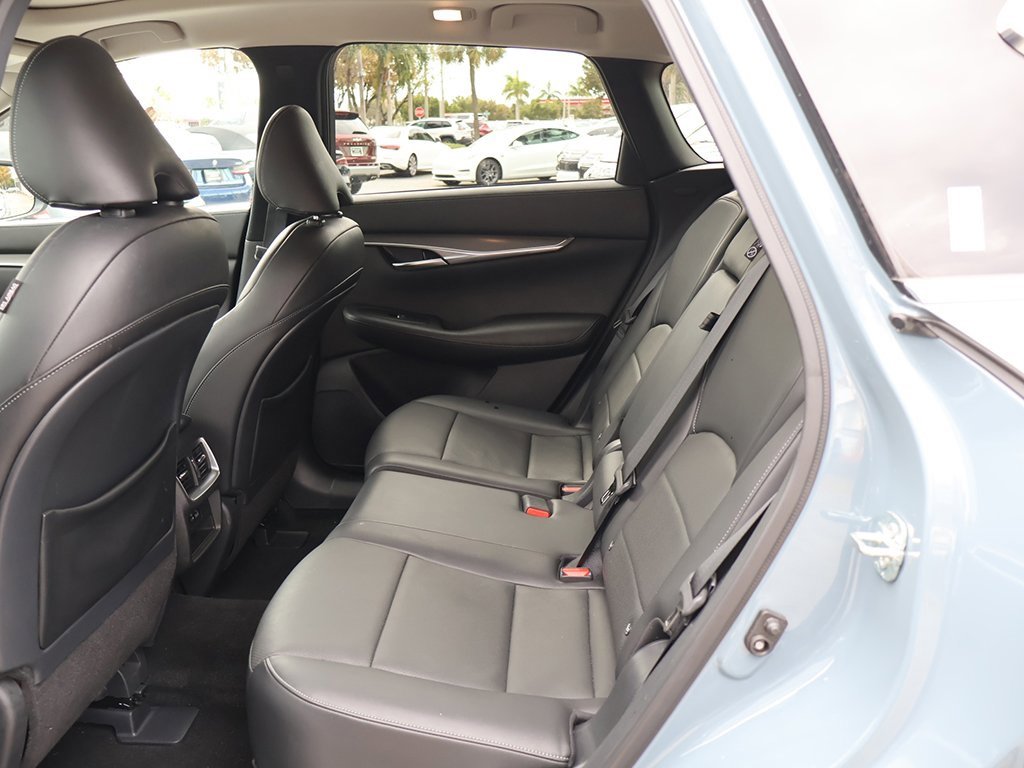 Used 2023 INFINITI QX50 Luxe image 36