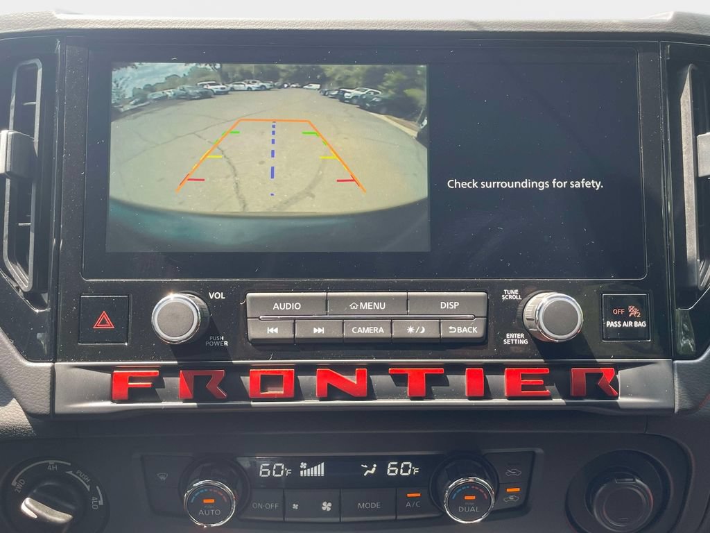 Used 2025 Nissan Frontier 4x4 Crew Cab image 27