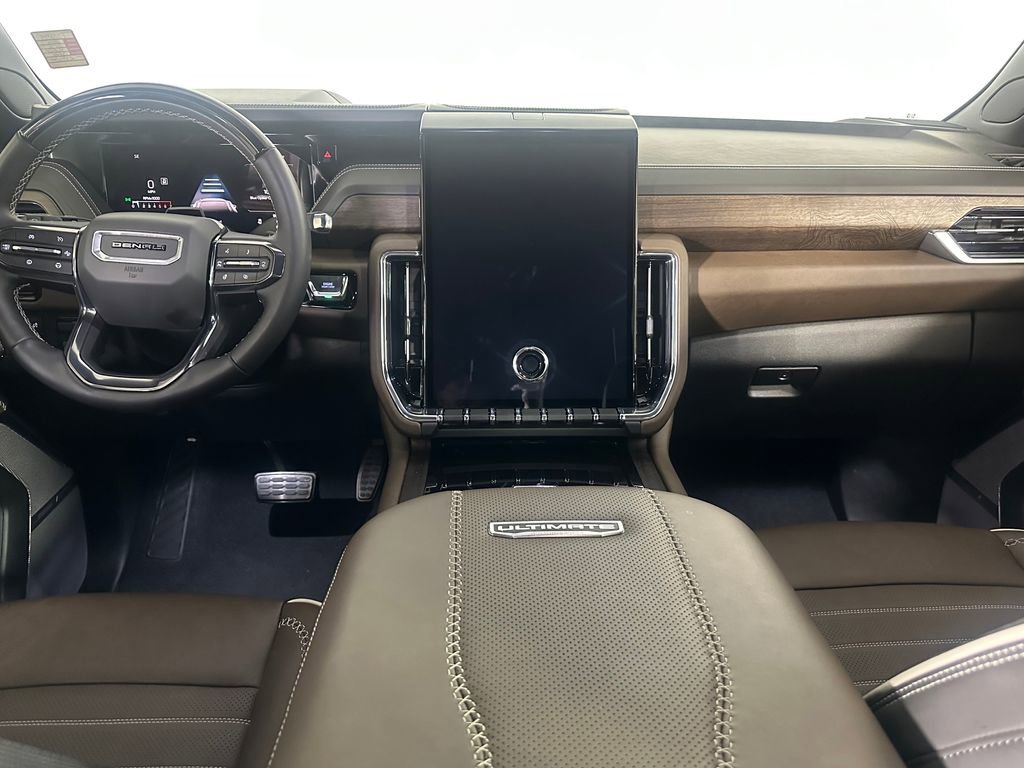 Used 2025 GMC Yukon XL Denali Ultimate image 10