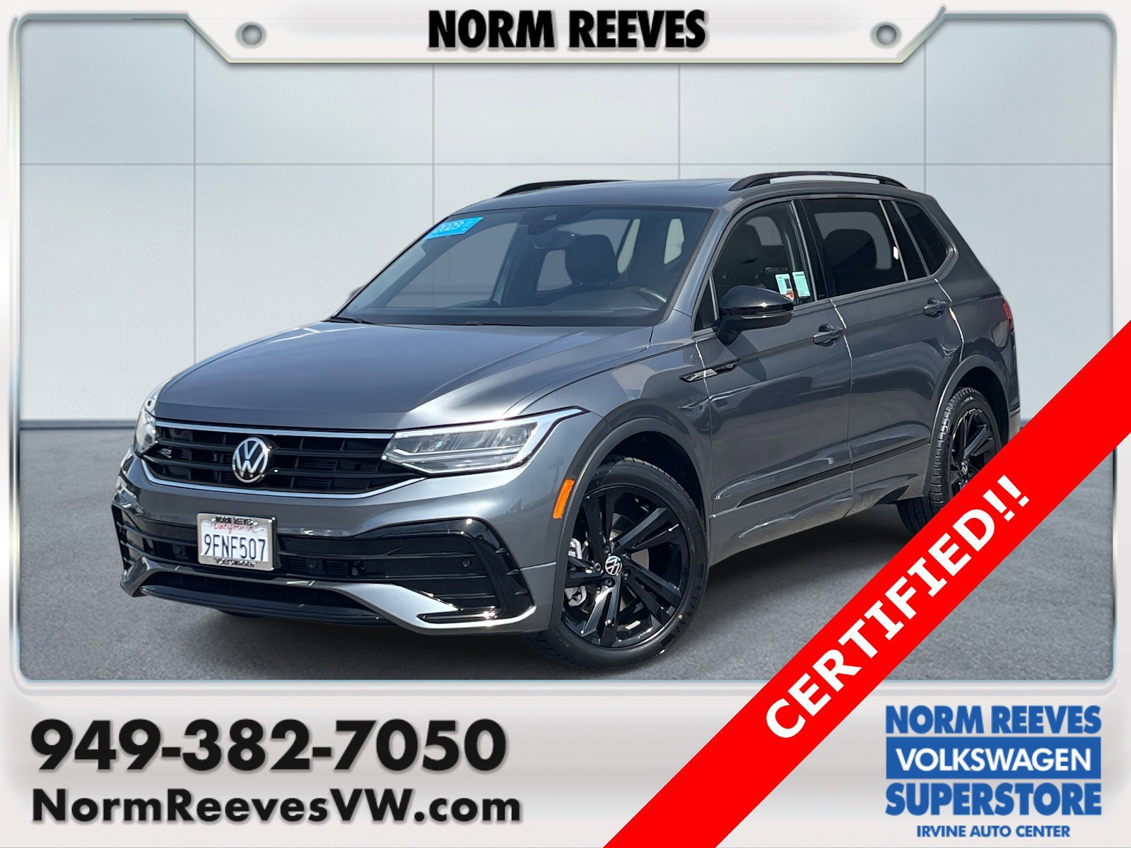 Certified 2023 Volkswagen Tiguan SE R-Line image 1