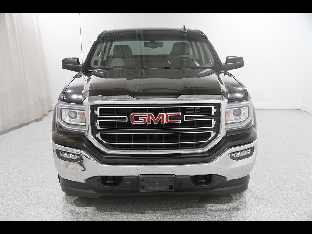 Used 2018 GMC Sierra 1500 SLE w/ SLE Value Package AWD/4WD image 2