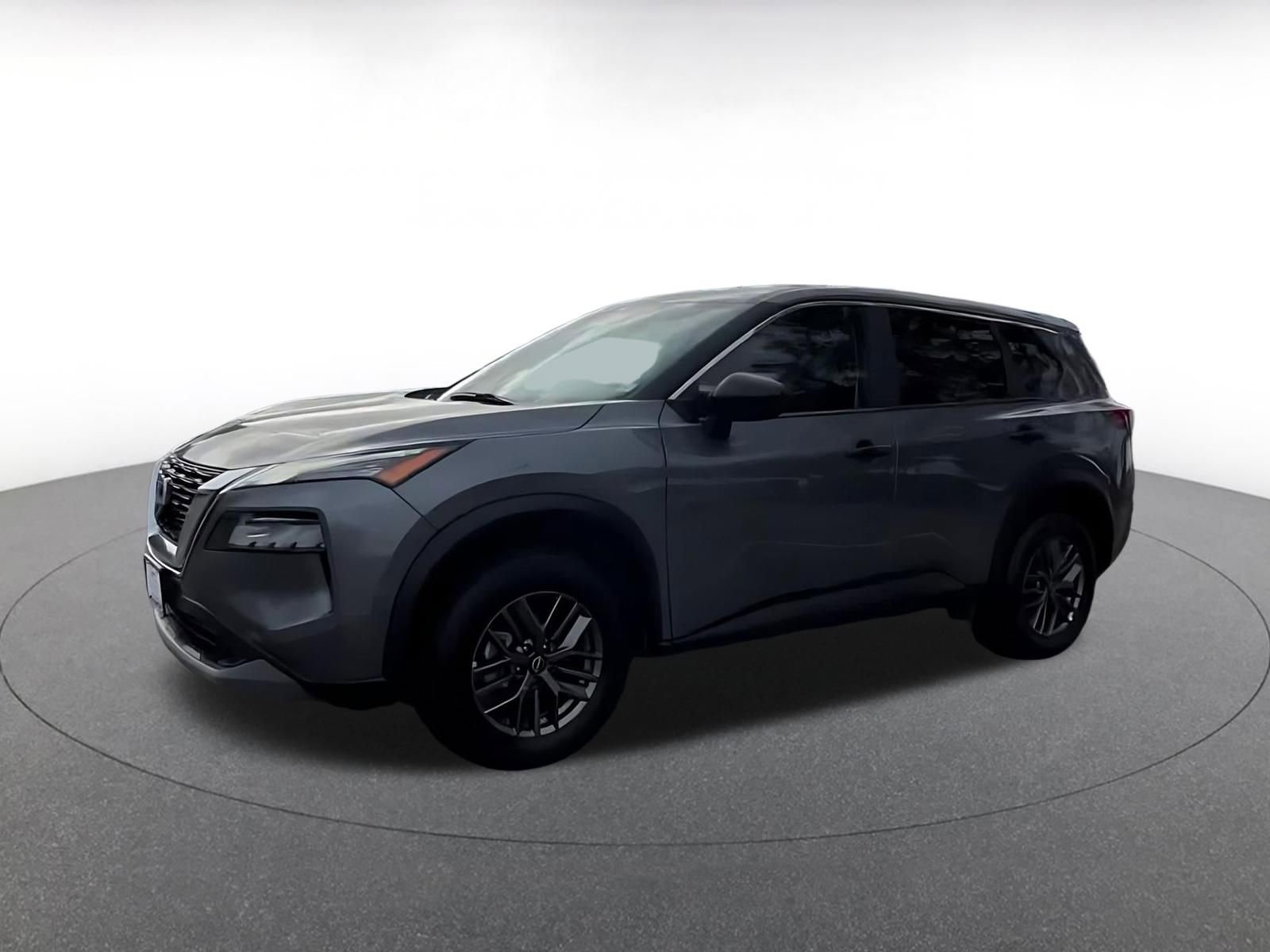 Used 2023 Nissan Rogue S AWD/4WD image 8