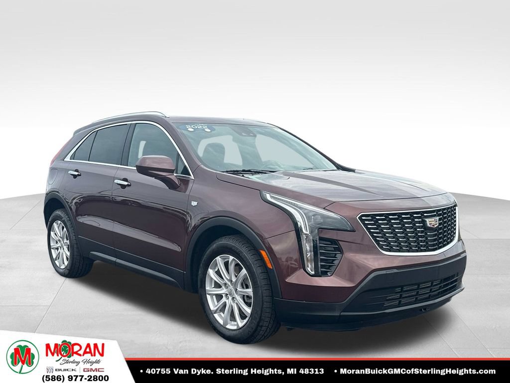 Certified 2022 Cadillac XT4 Luxury w/ Cold Weather Package AWD/4WD image 6