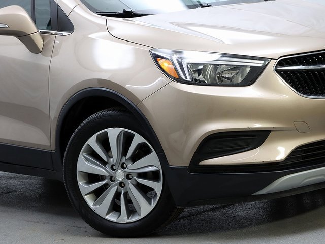 Used 2018 Buick Encore Preferred image 3